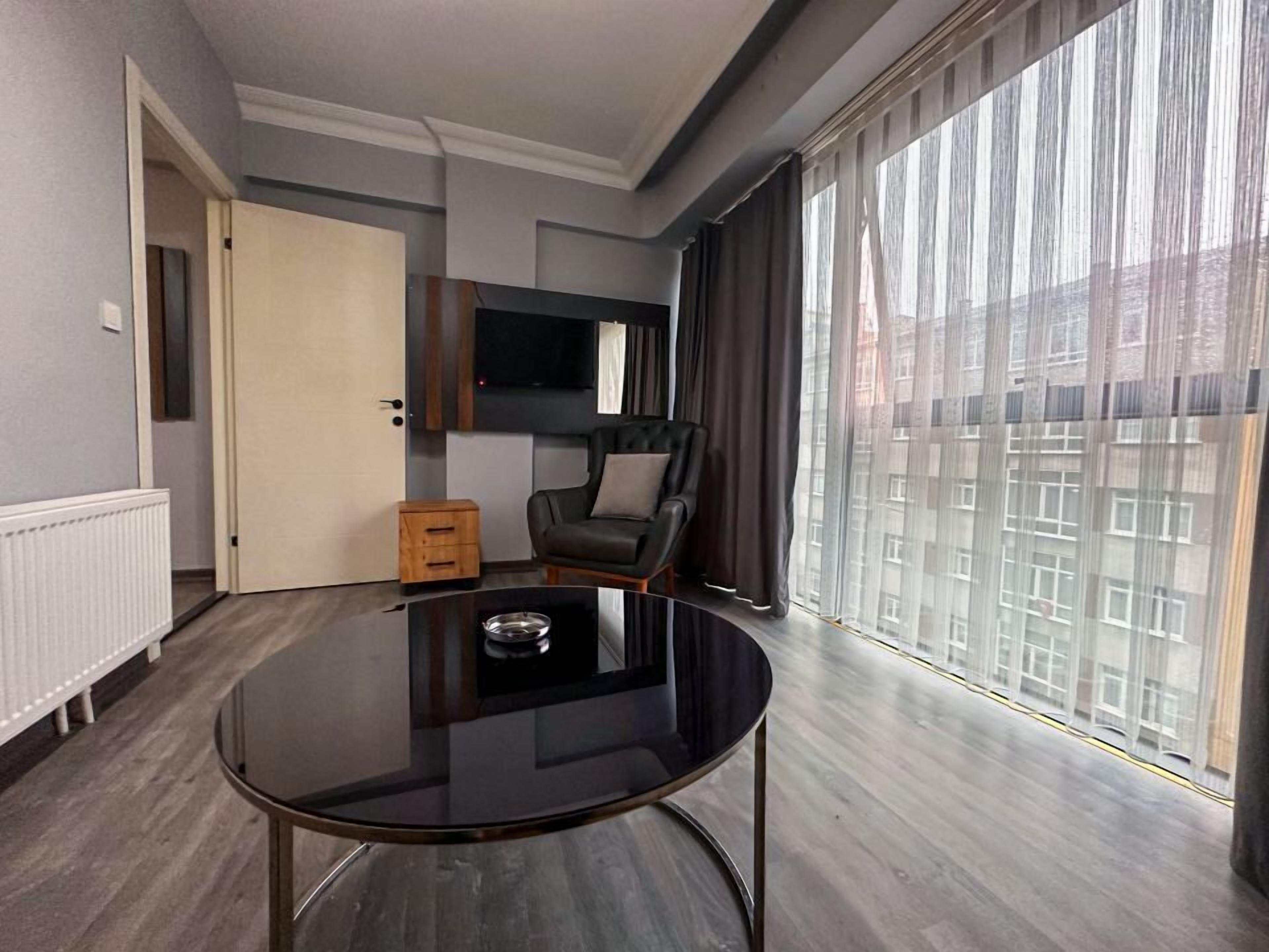 Liza Suit Hotel — Photos 3